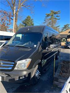 2017 Mercedes-Benz sprinter 3500 xd cab & chassis 170" WB Cab & Chassis 2D