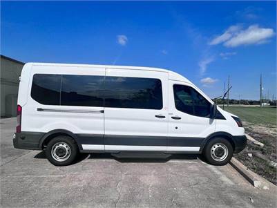 2019 Ford transit 150 van Medium Roof w/Dual Sliding Side Doors w/LWB Van 4D
