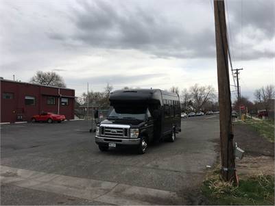 2008 FORD E450 15 passenger party bus